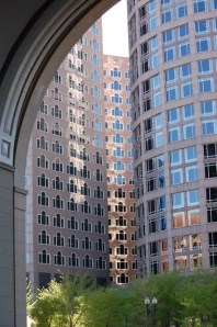 looking through the Rowes Wharf Arch